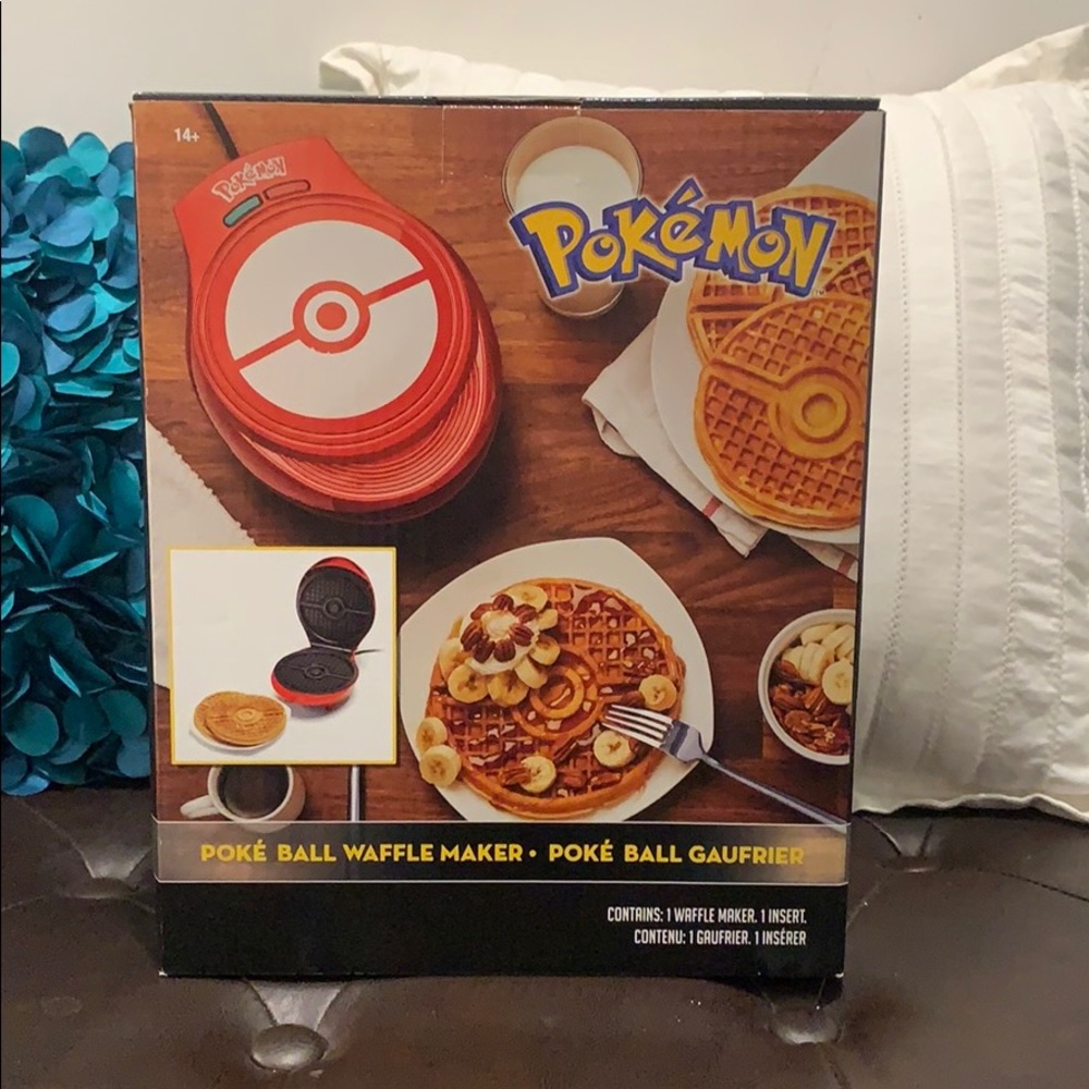 Pokémon Waffle Maker NIB